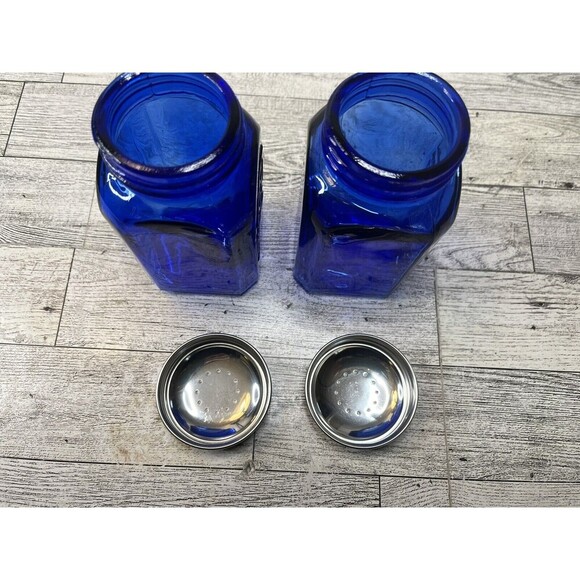 Depression Style Glass Salt And Pepper Shakers cobalt Blue - Picture 6 of 6